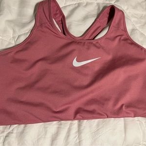 Nike Sports Bra 3X. New without tags. Beautiful rose color.